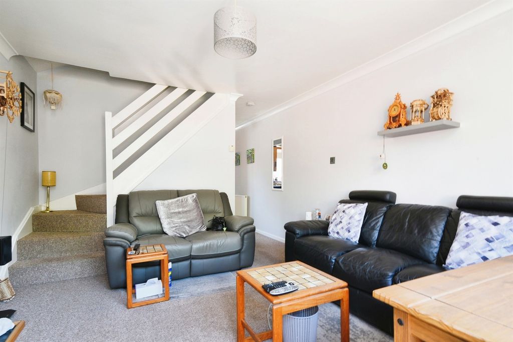Property photo 3 of 15