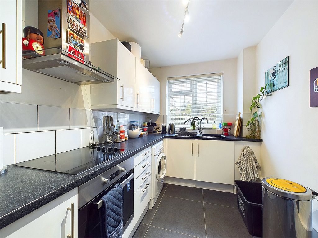 Property photo 3 of 7 Picture No. 01