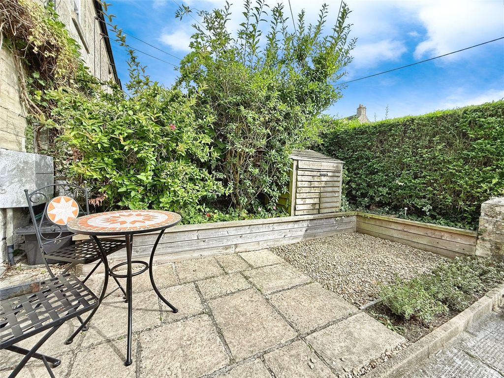 Property photo 3 of 13 Picture No. 11