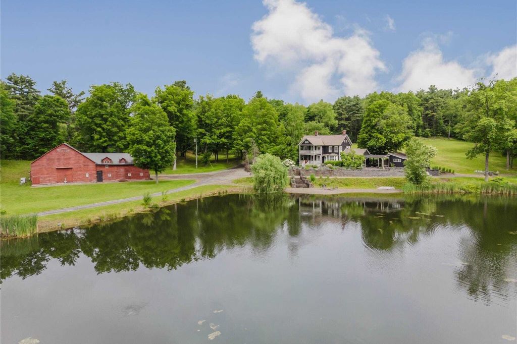 Property photo 1 of 31