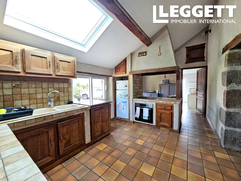 Property photo 3 of 10