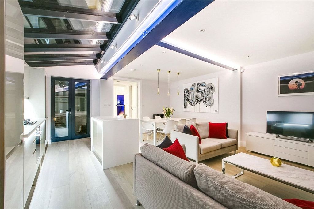 Property photo 2 of 16