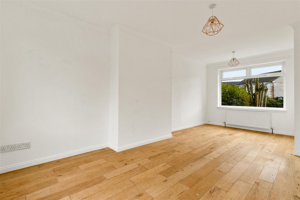 Property photo 3 of 23 Riddon-5.Jpg