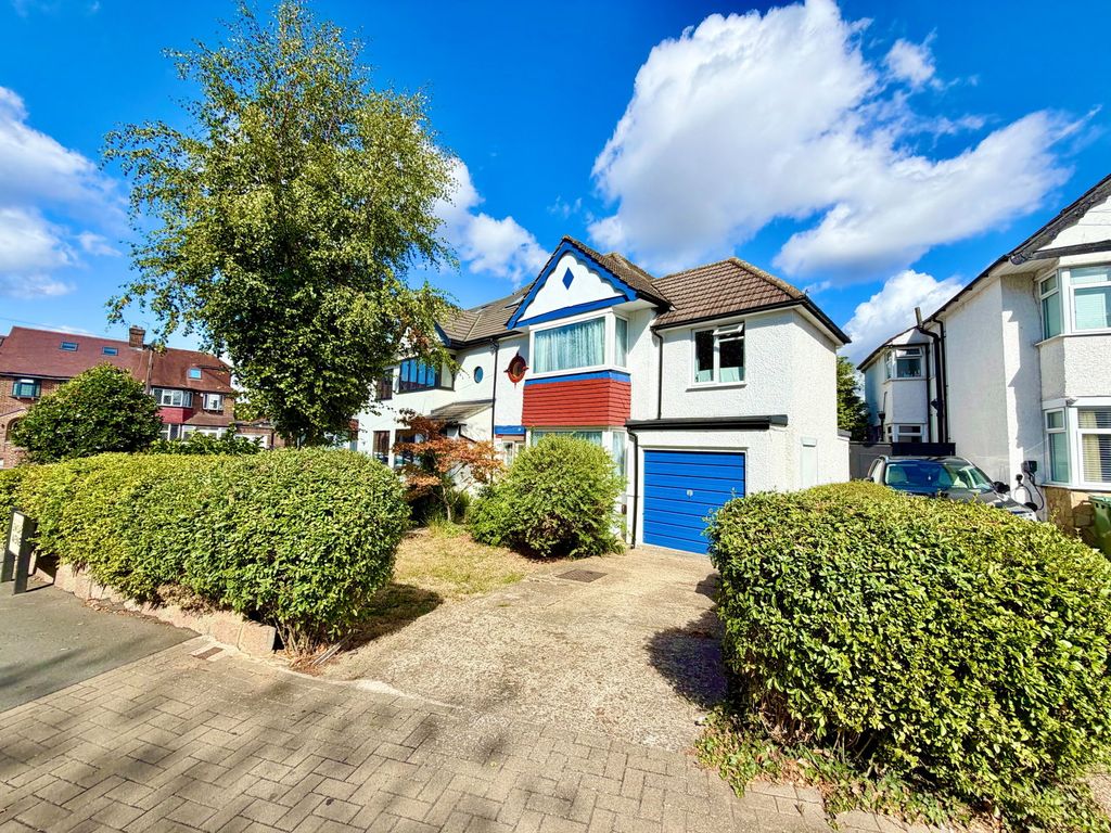 Property photo 1 of 18