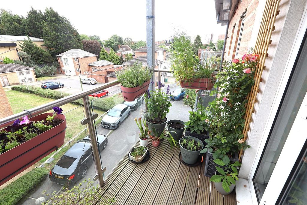 Property photo 1 of 13 Balcony