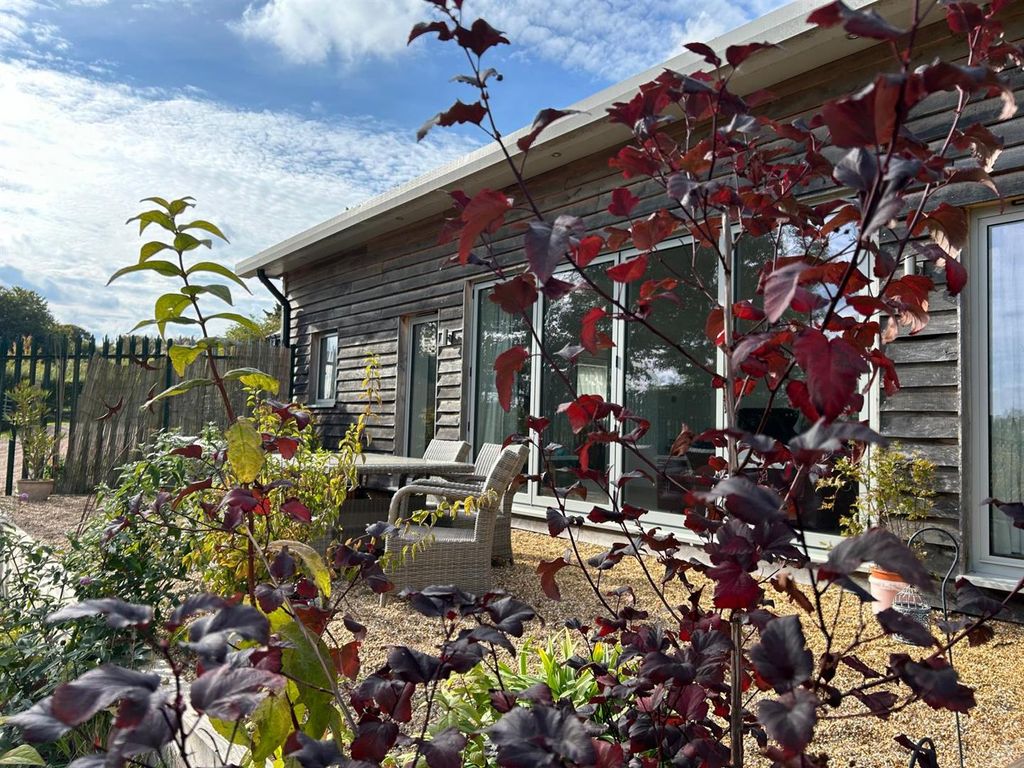 Property photo 2 of 17 Whatsapp Image 2026-04-02 At 13.59.04 (3).Jpeg