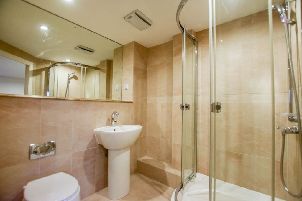 Property photo 3 of 16 Picture No. 05