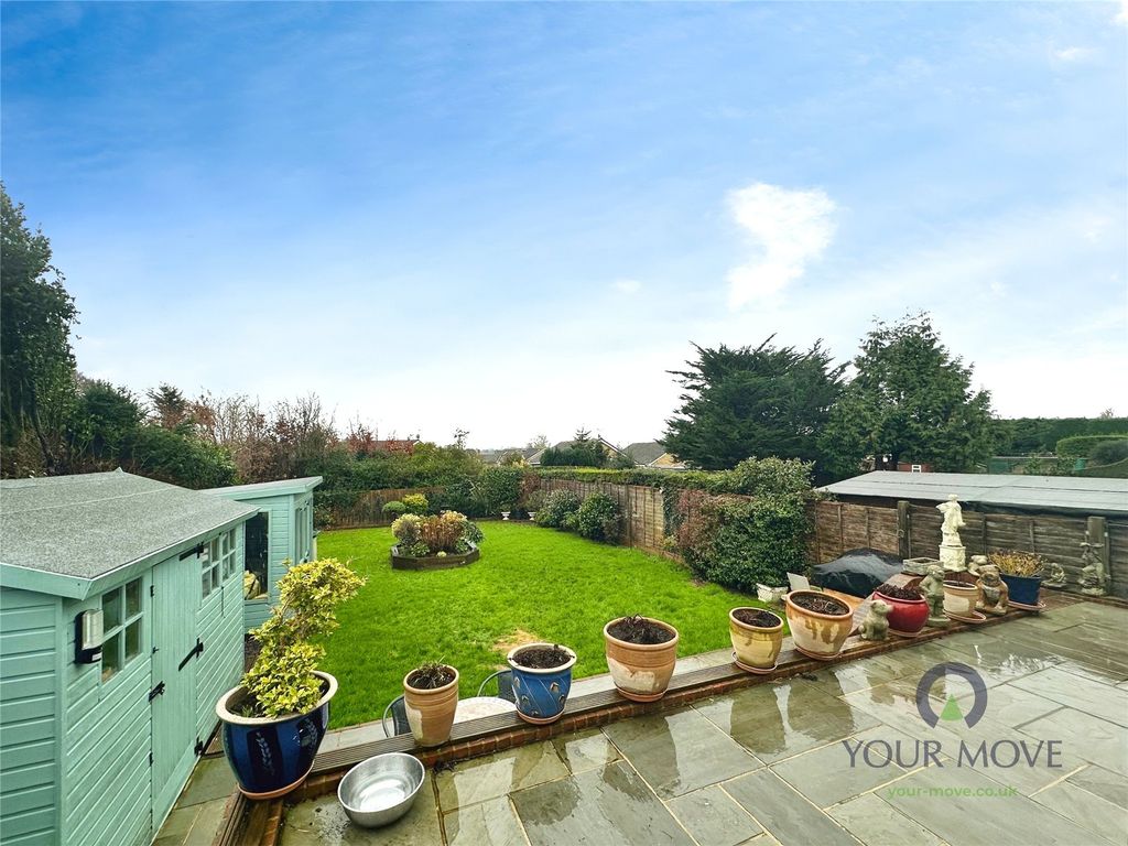 Property photo 2 of 22 Garden