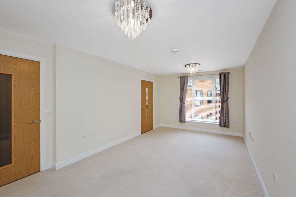 Property photo 2 of 7