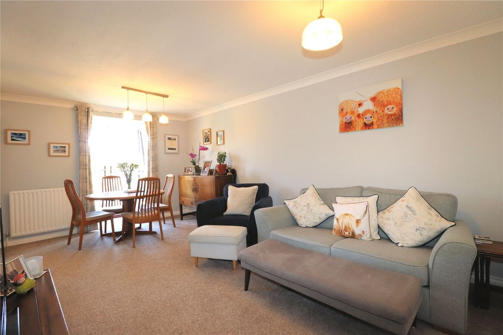 Property photo 3 of 9 Picture No. 02