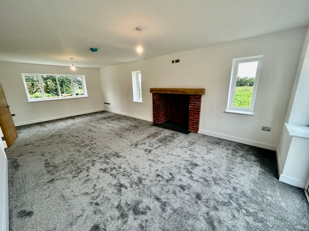 Additional image 5 of 5 bed detached house to rentPoplar Close, Longford, Market Drayton TF9