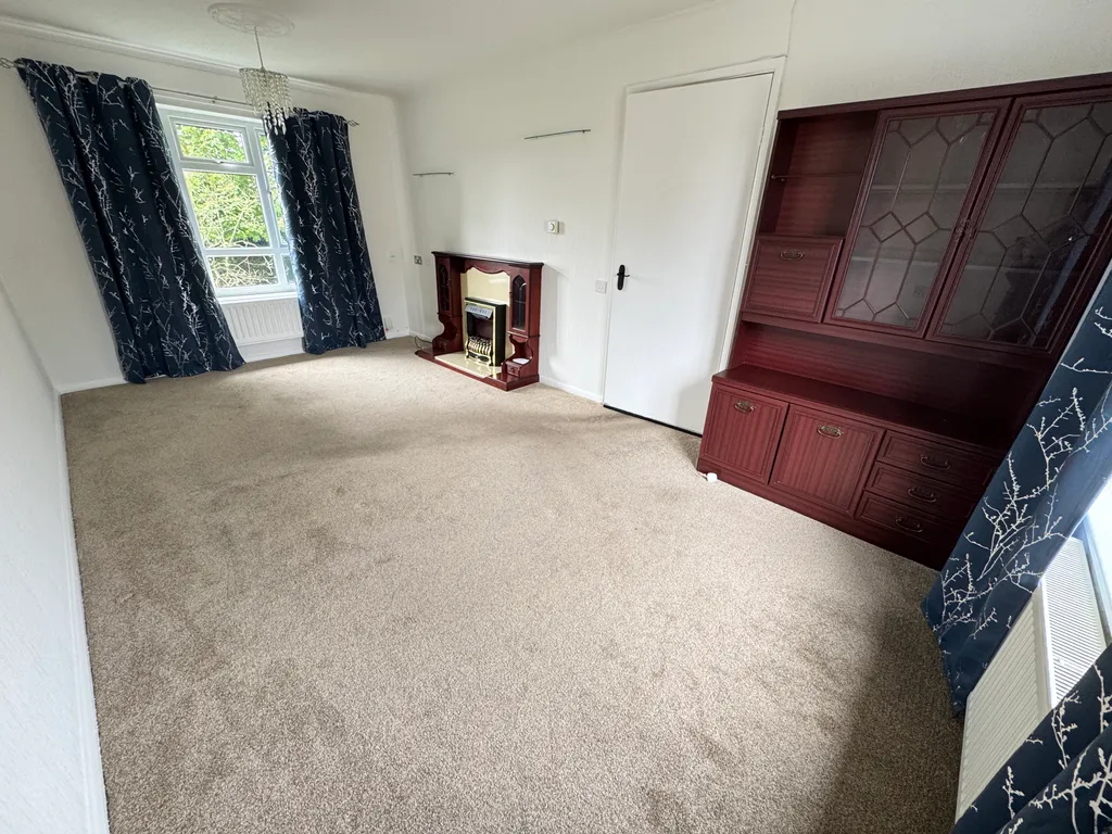 Apartment in Derby, Sunny Hill - View 3