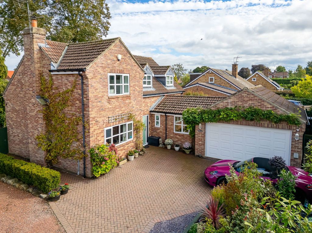 Property photo 2 of 30