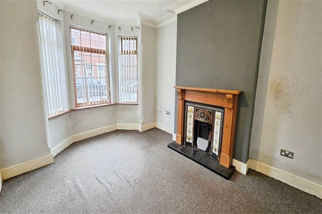 Property photo 2 of 11 (Main)