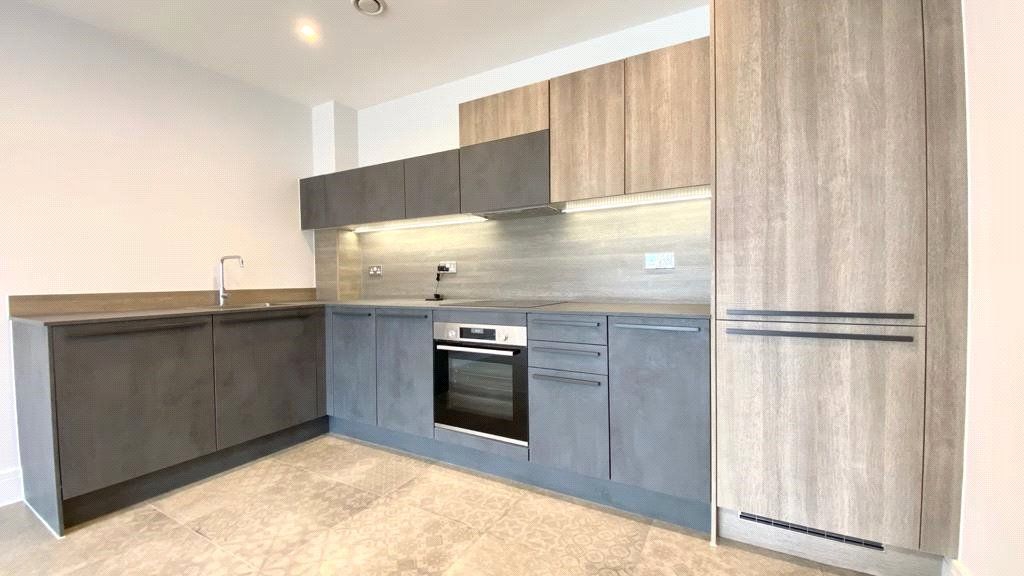 Property photo 2 of 9 Kitchen
