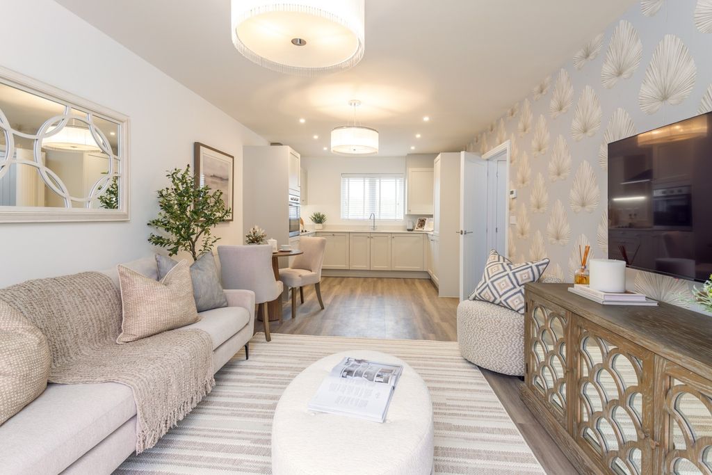 Property photo 2 of 9 Knights Grove, Newbury