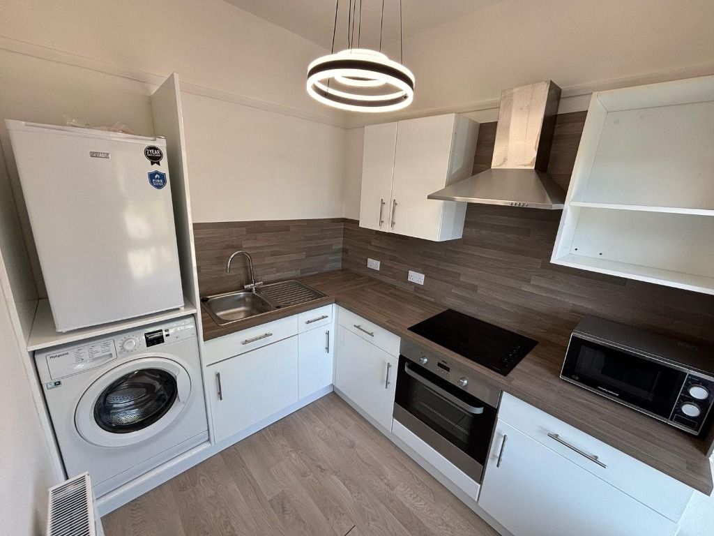 Property photo 3 of 10 Photo 3