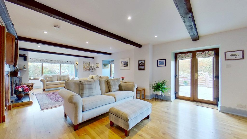 Property photo 3 of 40