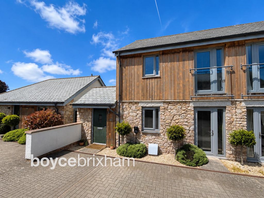 Property photo 1 of 25 Newwatermarkforonlinefront.Png
