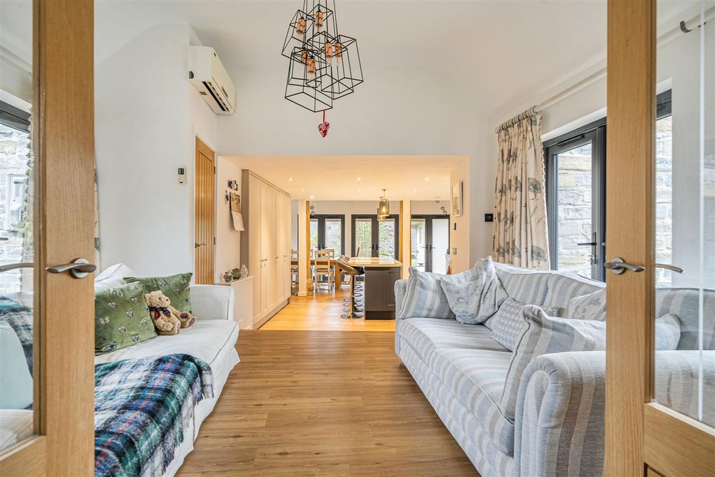 Property photo 3 of 40 Family Room