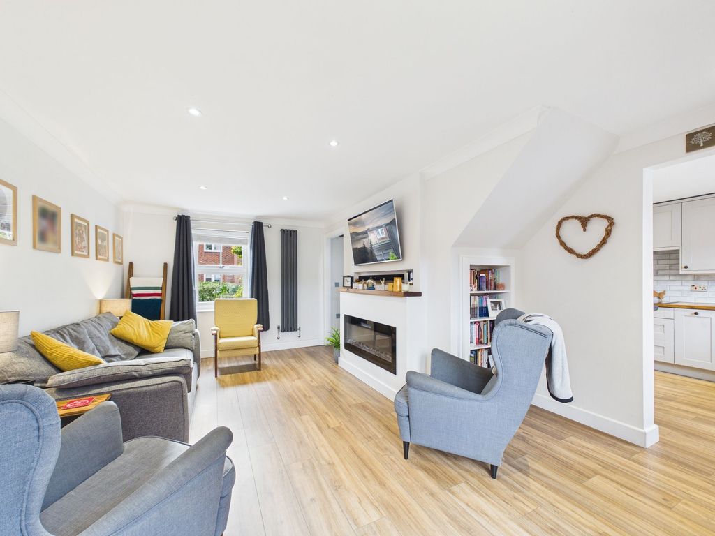 Property photo 3 of 17