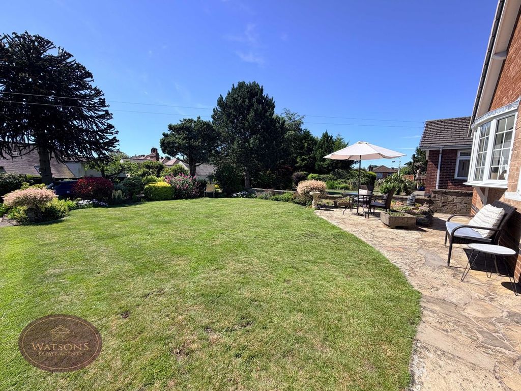 Property photo 2 of 30