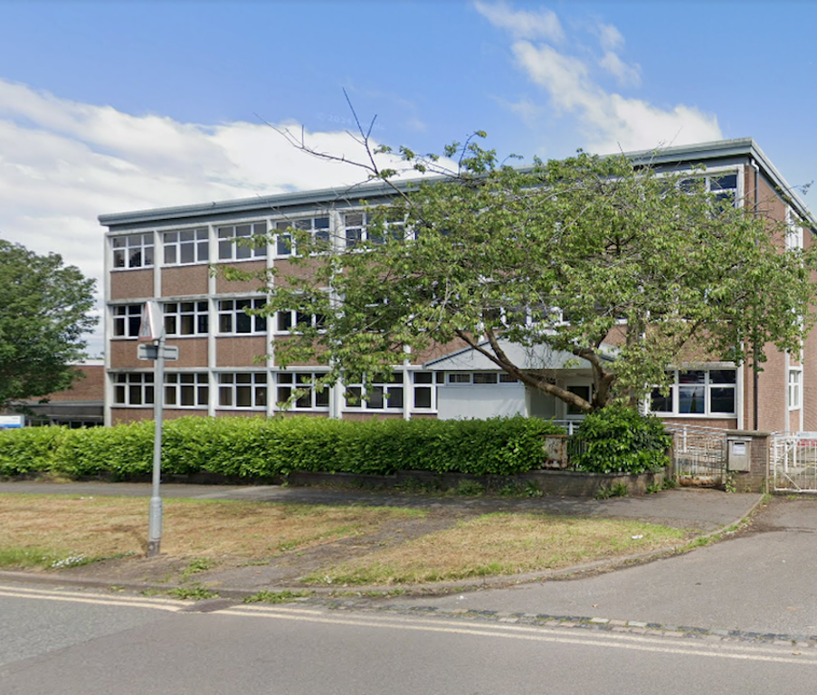 Property photo 1 of 5 Photo 0