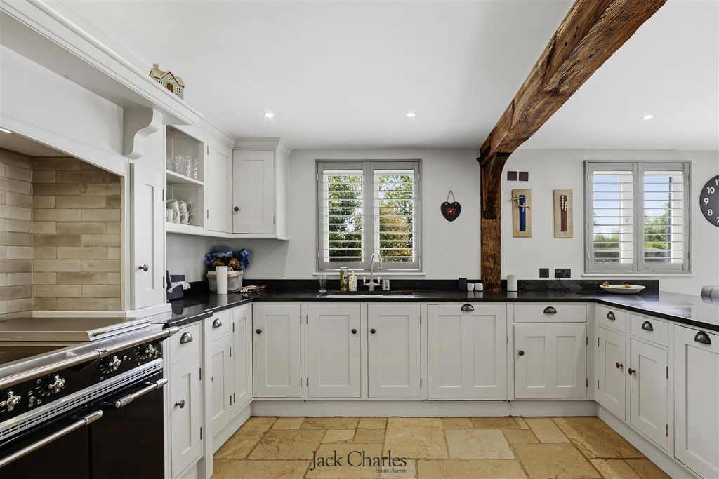 Property photo 3 of 38 The Oast House-55.Png