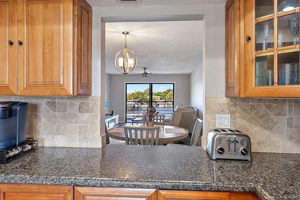 Property photo 3 of 16 <Alttext/>