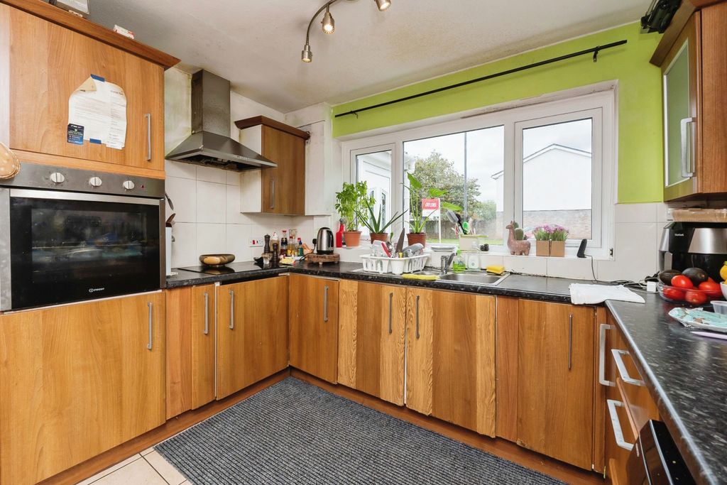 Property photo 2 of 17 Photography
