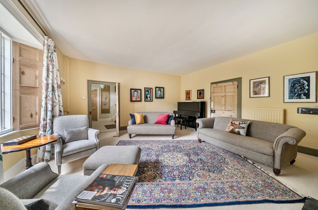 Property photo 3 of 36 Raddington, Seddons