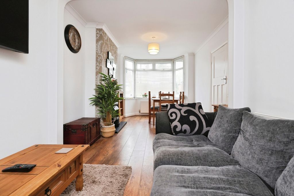 Property photo 3 of 20 Pbox-Img.Jpg