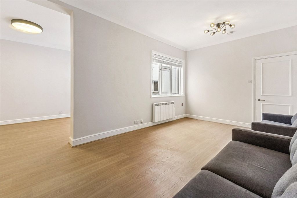 Property photo 2 of 16 Picture No. 05