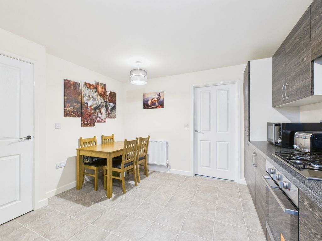 Property photo 3 of 16 4837316