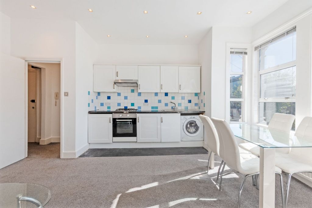 Property photo 1 of 20 Picture No. 33