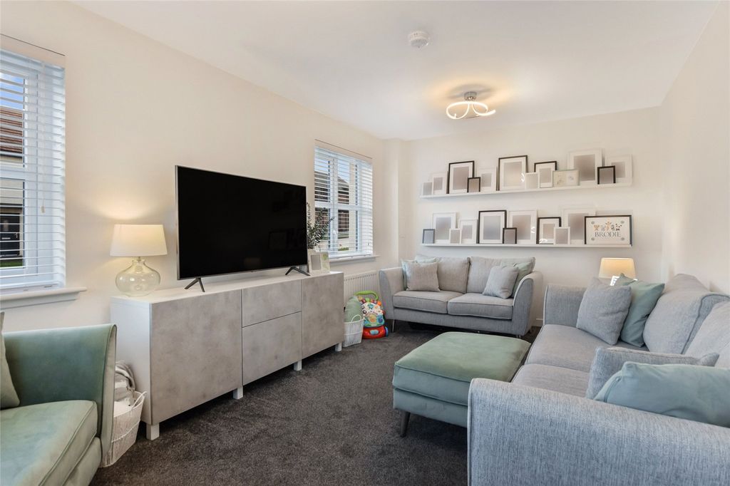 Property photo 2 of 21 Picture No. 06