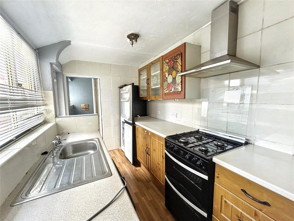 Property photo 3 of 10 Picture No. 06