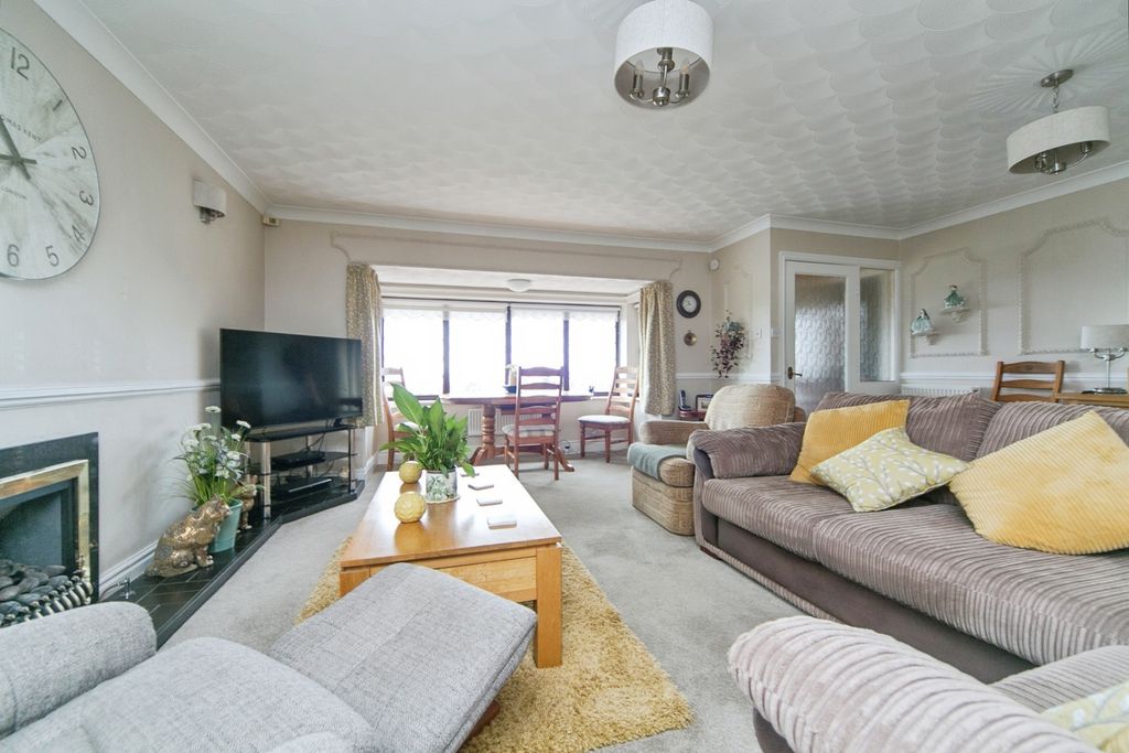 Property photo 2 of 18 Pbox-Img.Jpg