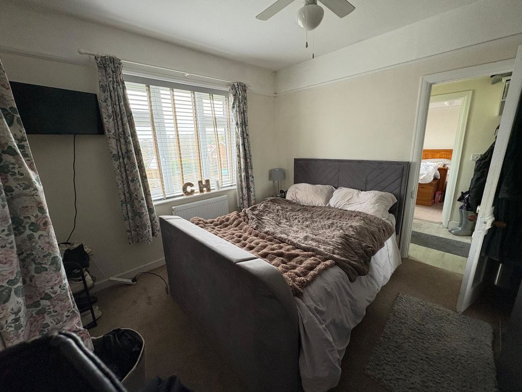 Property photo 3 of 15 Photo 4