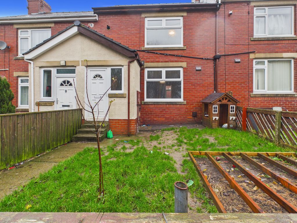 Property photo 1 of 8