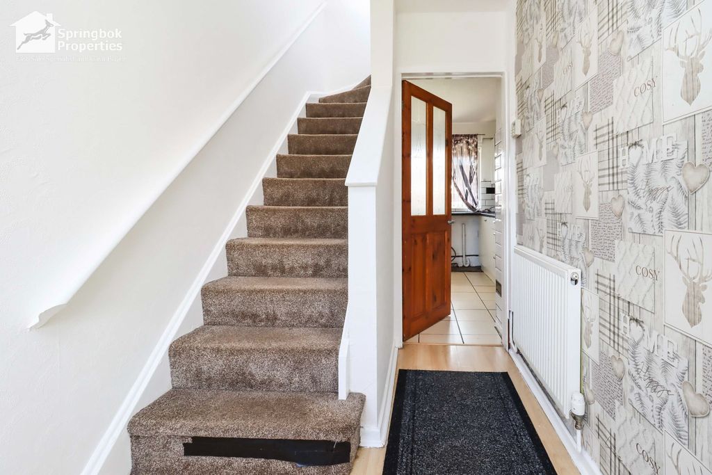 Property photo 2 of 18 Image 1