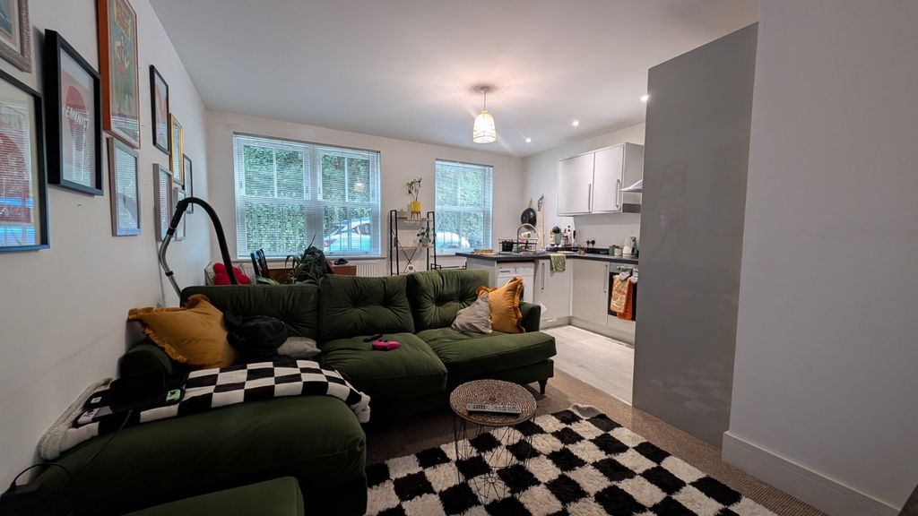 Property photo 2 of 7 Picture 2