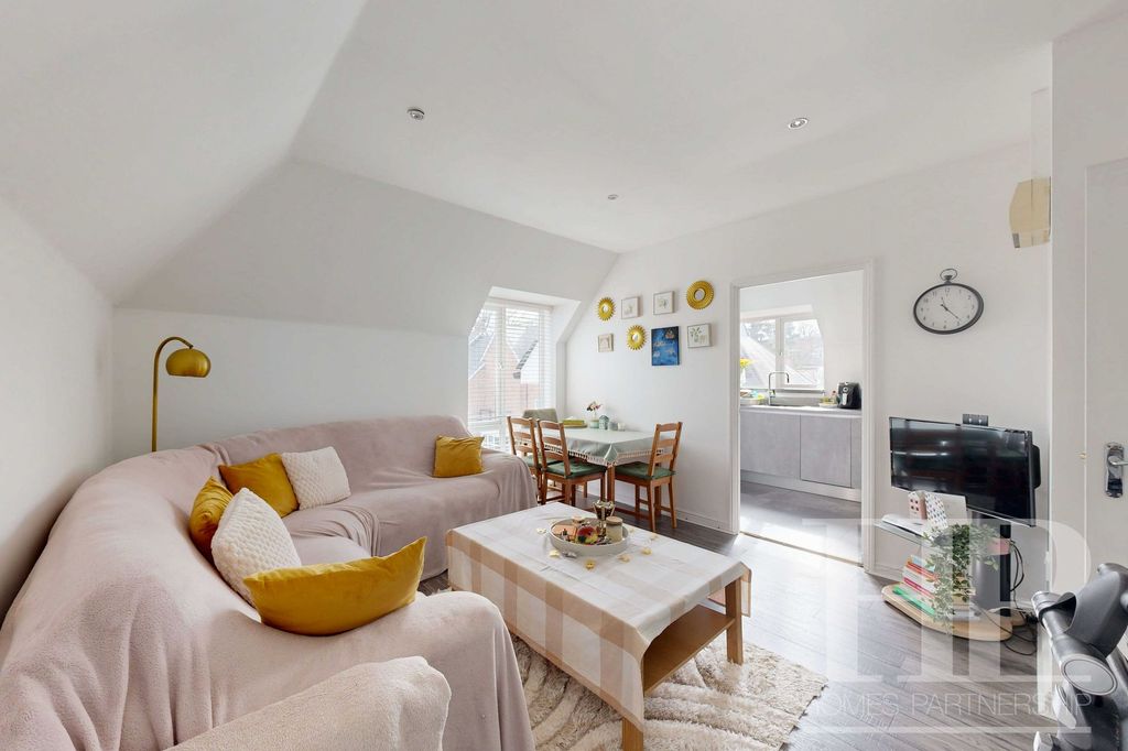 Property photo 3 of 8