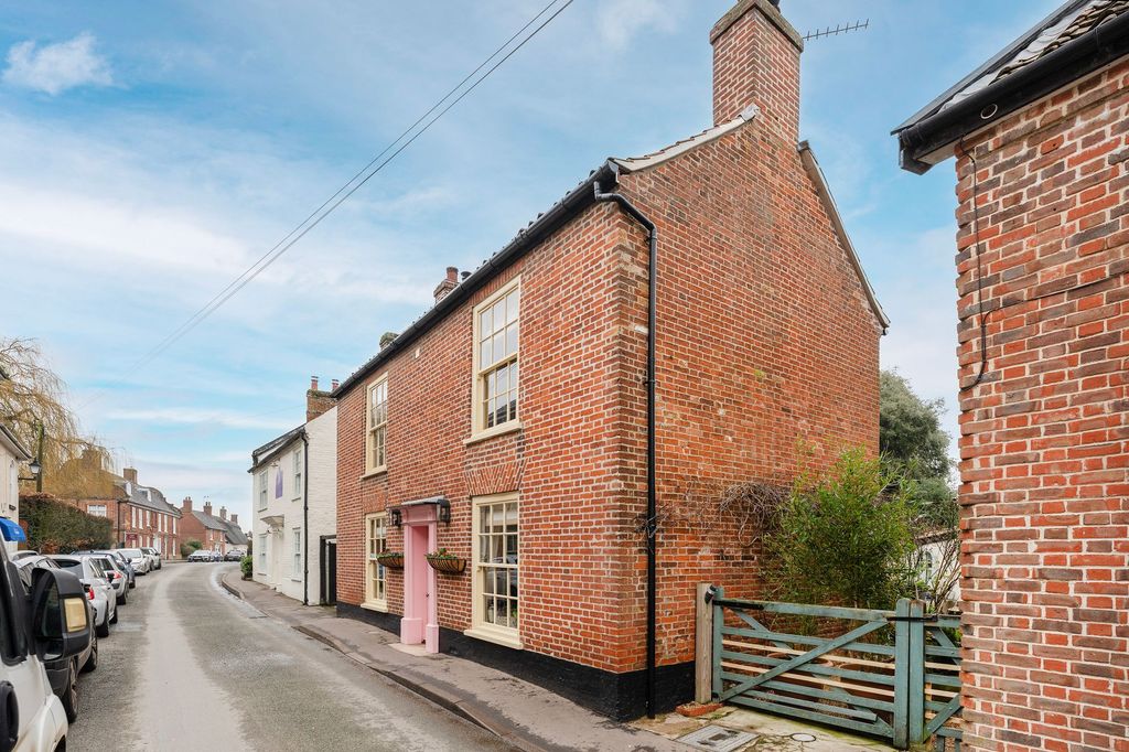 Property photo 1 of 20