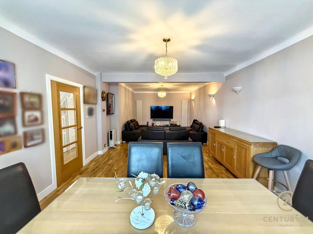 Property photo 3 of 30