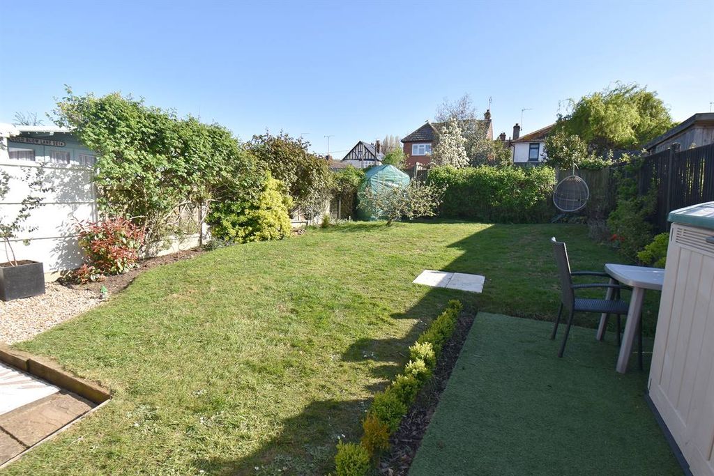 Property photo 3 of 22