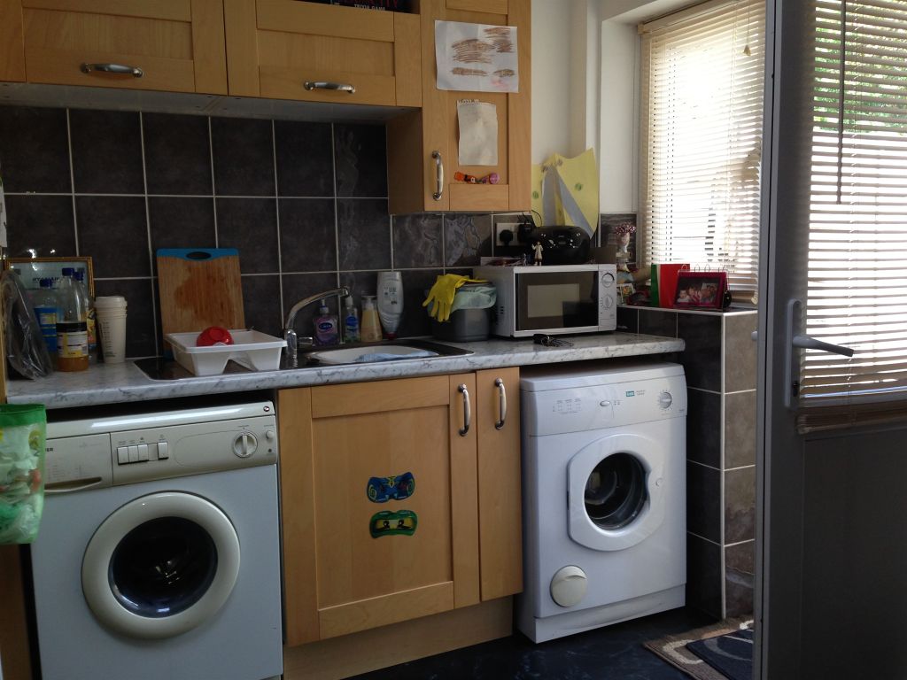 Property photo 2 of 8