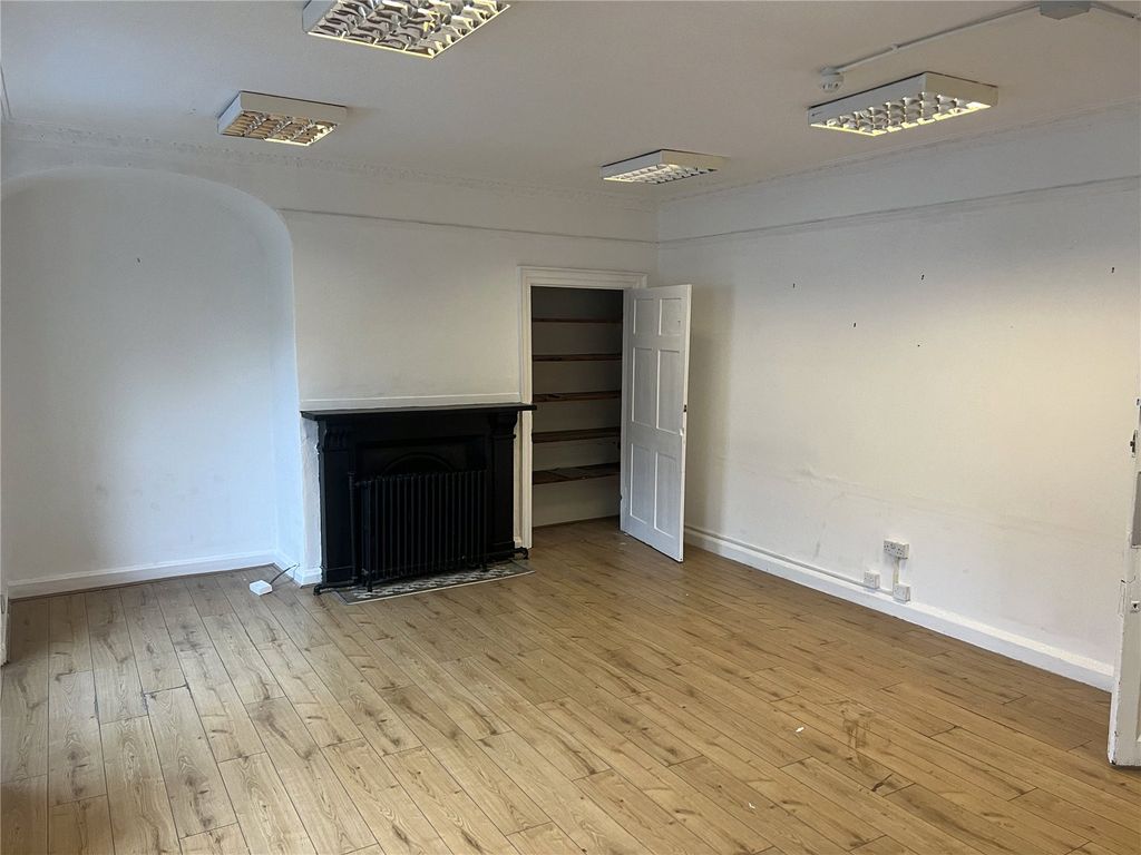 Property photo 2 of 8 Picture No. 02