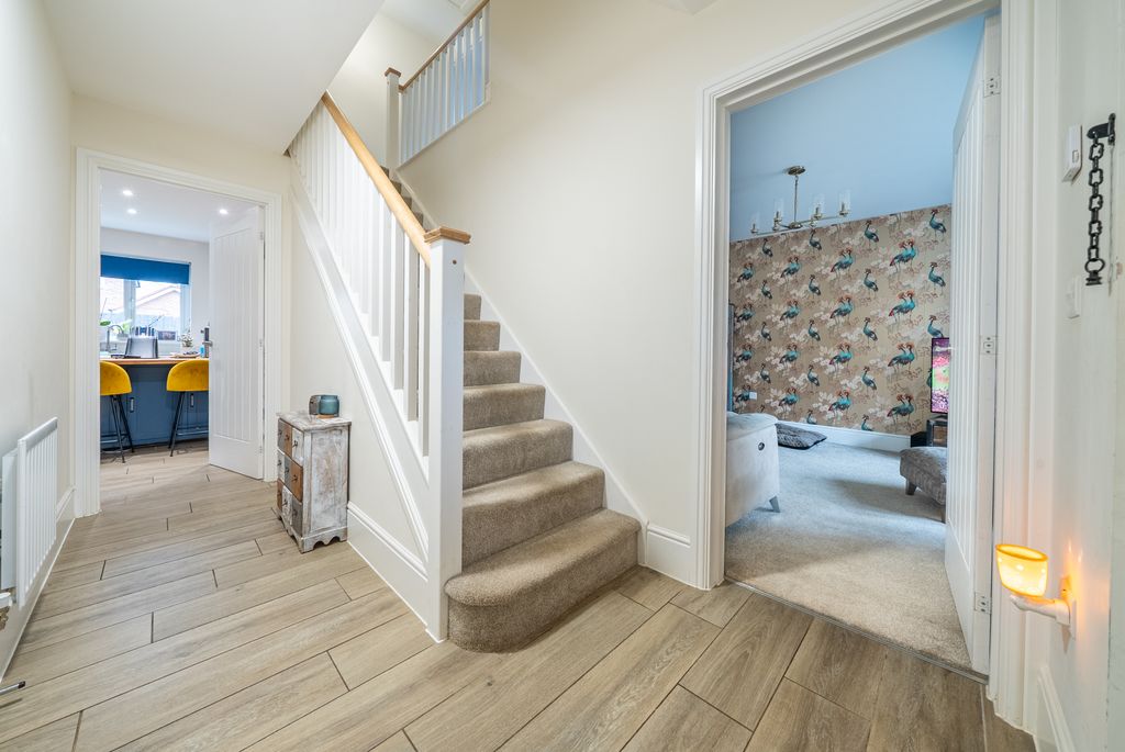 Property photo 2 of 32 Ruth Property Photos00033