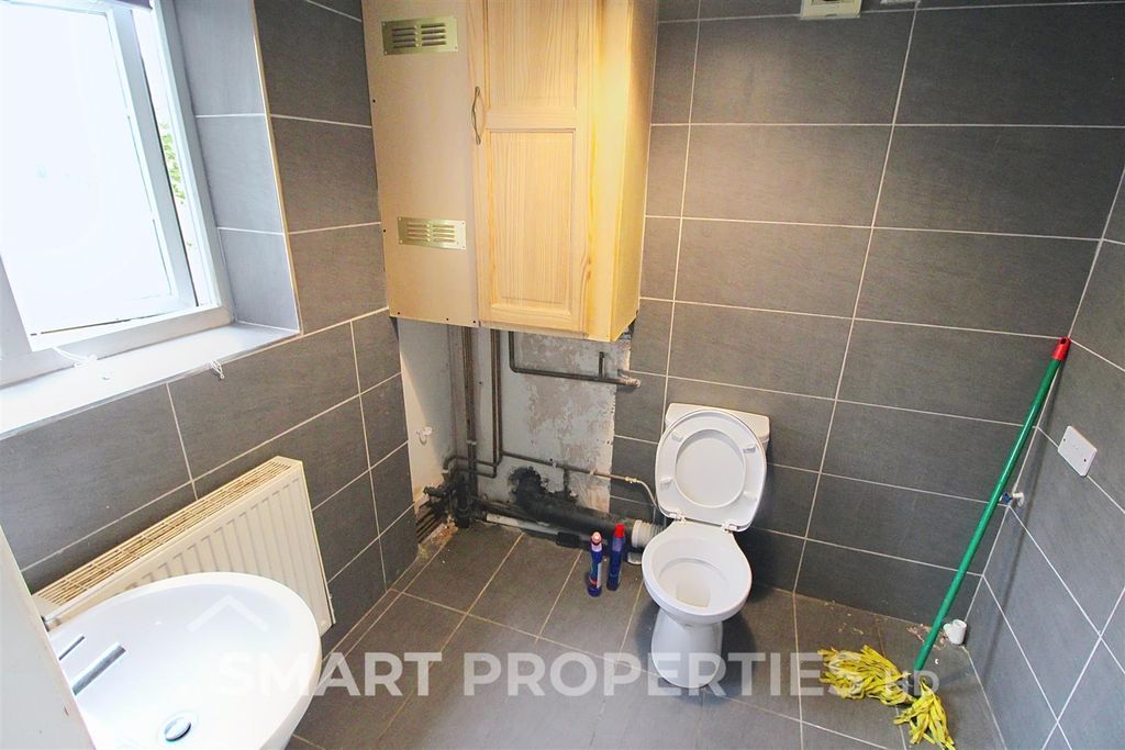 Property photo 2 of 11 Downstairs W/C